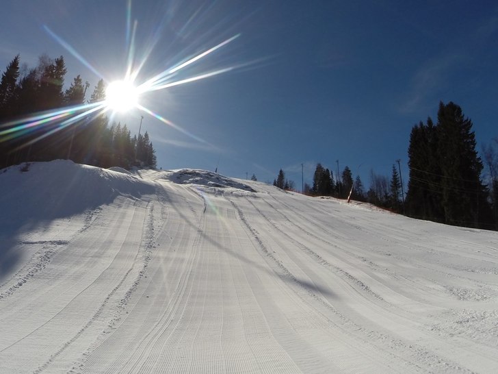 Endelig kan bakken åpne for sessongen ! 
Vi har n.