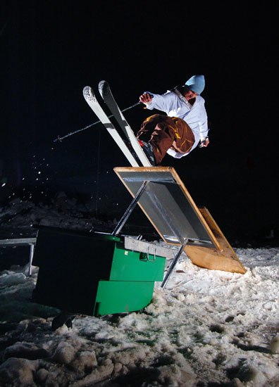 www.sharpangle.net. Foto: André Lindholm. Åkare: Sebastian "Basse" Deler.