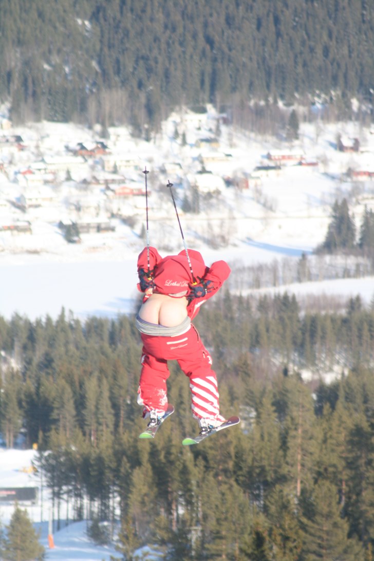 raggarskidåkare..

flög kort med flit och land. Foto: MattiasGöthberg. Åkare: Rumpnisse.