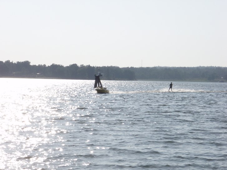 Har kul. Åkare: Tobias.