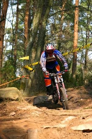 Tuffast! 
downhilltävling GBG http://www.gride.n. Foto: Roland Schling. Åkare: ??.