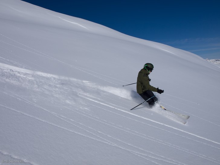 www.sndvll.com. Foto: Emil sundvall. Åkare: Johan Sundvall.