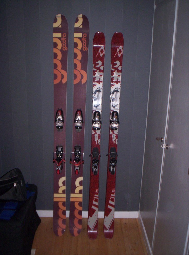 Mina skidor! . Foto: Jag.