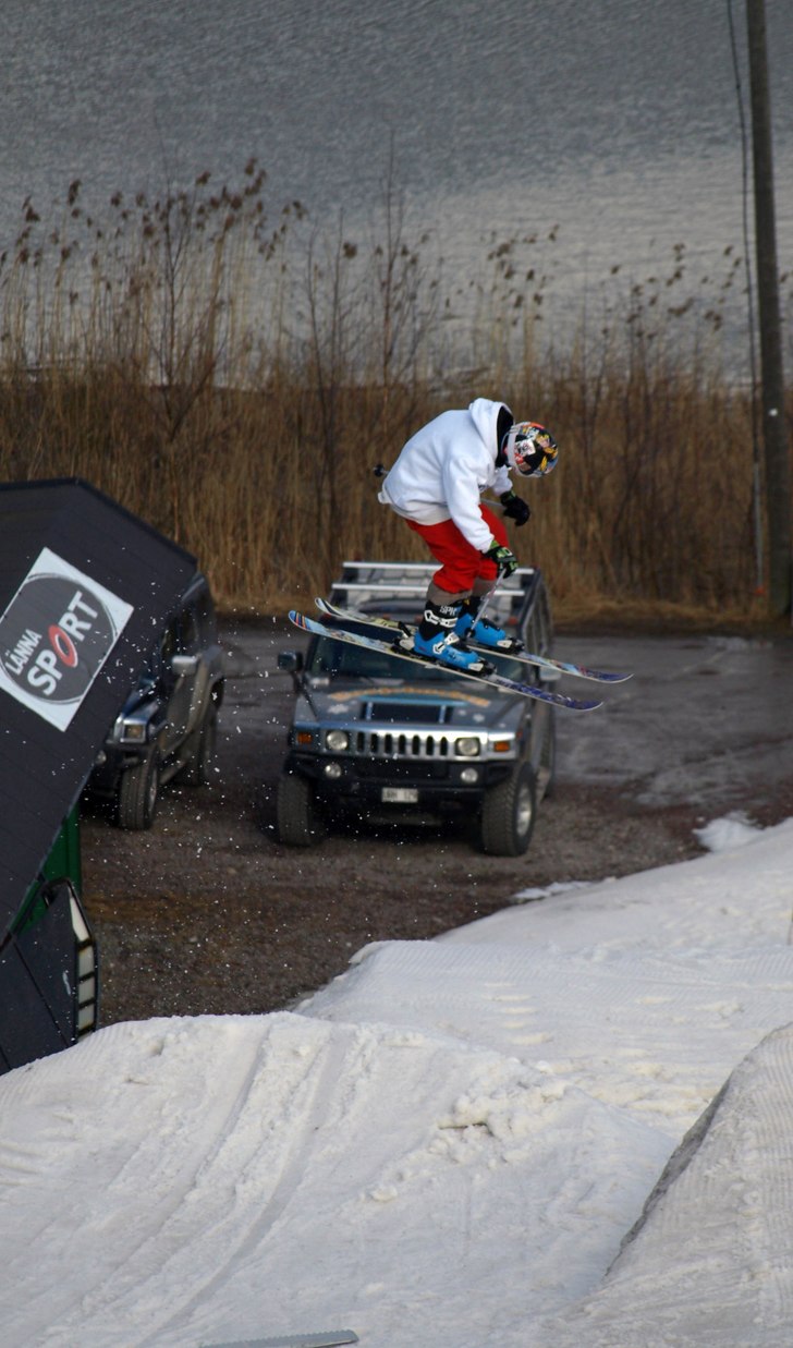 en 180 med uppdragna byxor. Foto: Runan. Åkare: jag,.