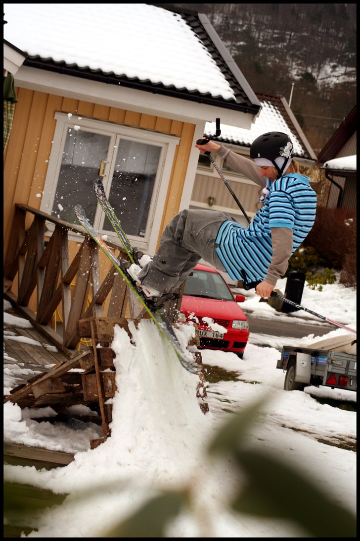 Körde en regnig session hemma hos oss med kalleba. Foto: Rickard Croy. Åkare: Joakim Croy.