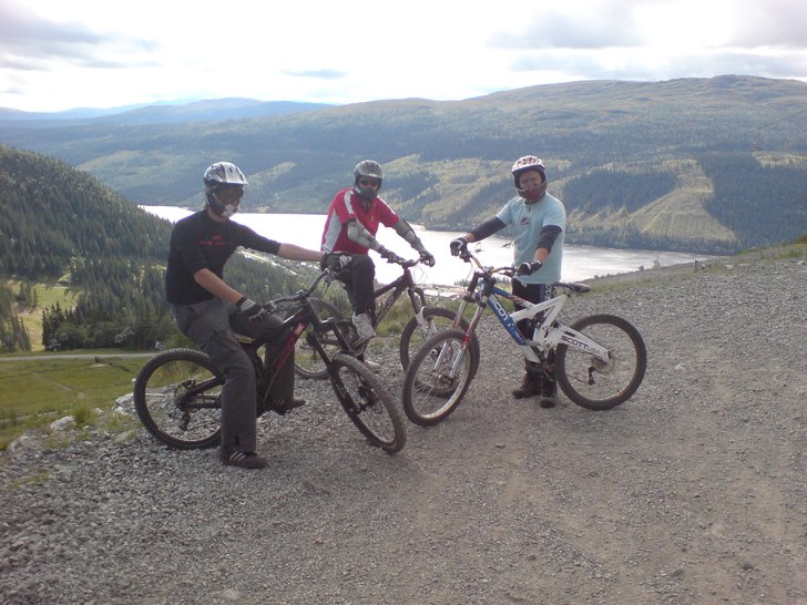 Foto: Michael Ljungdahl. Åkare: Patrik Andersson, Henrik Hjorth, Peter Davidsson.