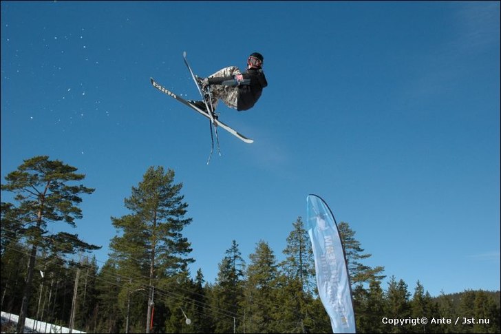 Järvsö Big Air -06 . Foto: Ante Fransson. Åkare: Ronny Wallberg.