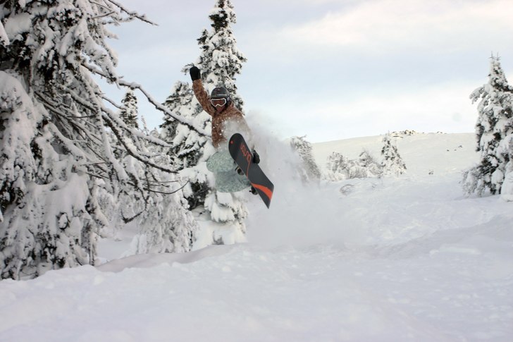 Skön off-pist bild. Foto: Gustav Askengren. Åkare: Filip Andersson.