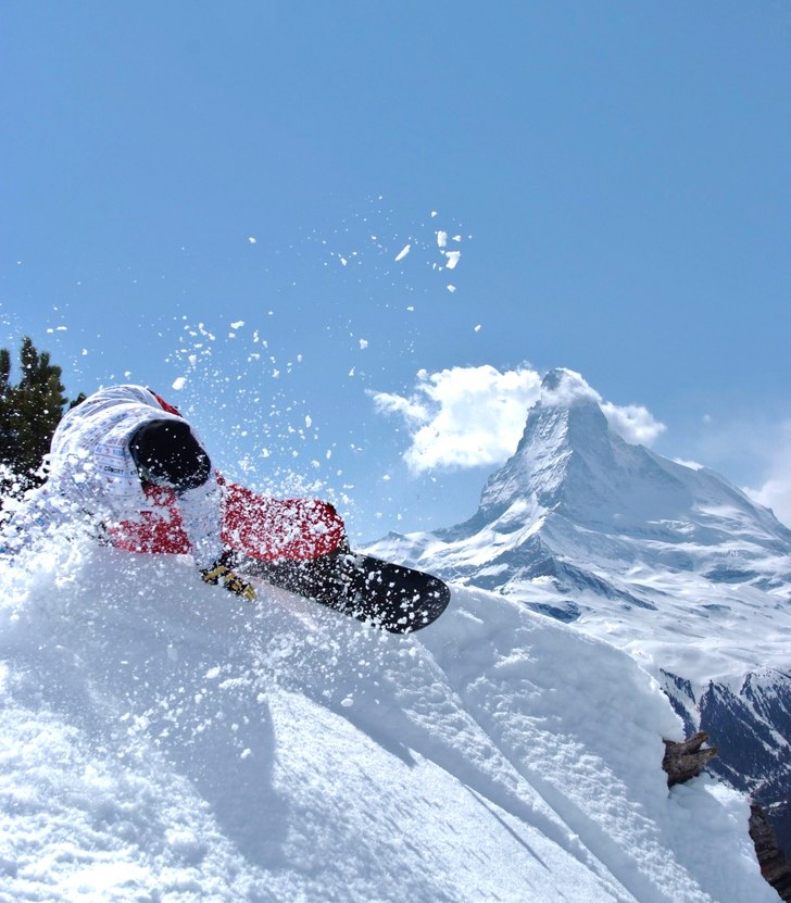 Vår dag och slask i tuftern.. Foto: Robin Ljungqwist. Åkare: Adam Jonsson.