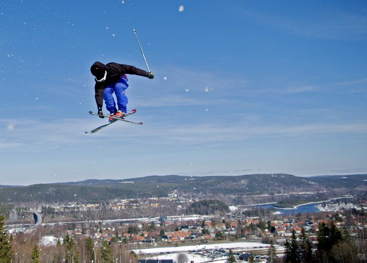 Jibbing med lös häl. Foto: Felix Näs. Åkare: Adam Dock.