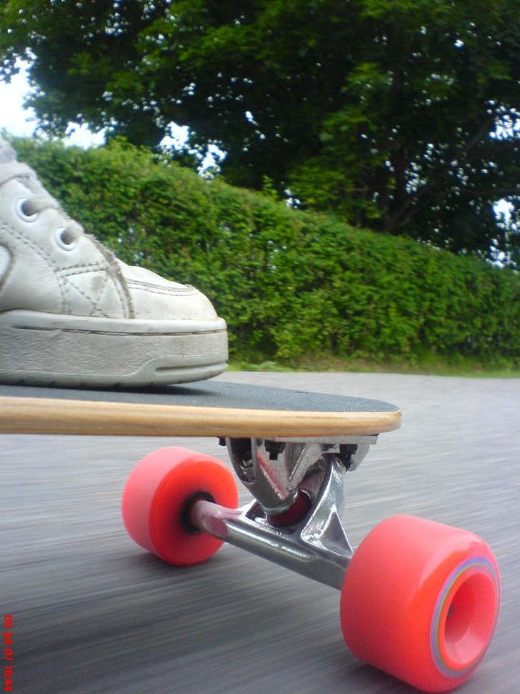 ute och glider lite. Foto: ja sj. Åkare: dempa.