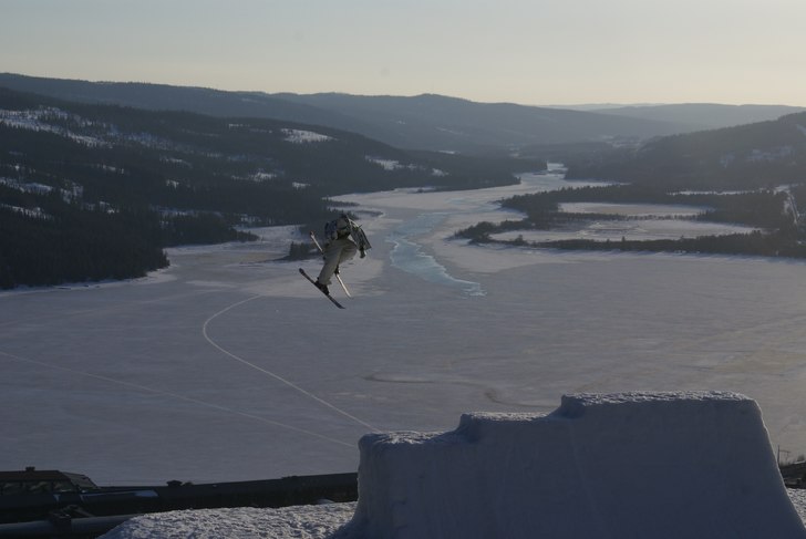 experiment - solnedgången. Foto: martin jerkdal. Åkare: niclas leek.