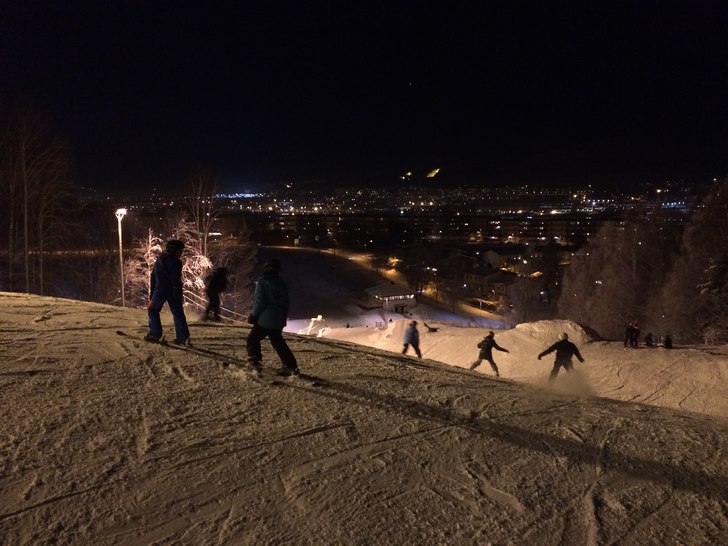 Masse barn i bakken!
Kjempeforhold i Norges mest s.