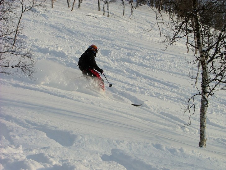 Lite för mycket "Layback". Foto: Henrik Karlsson. Åkare: Sandra Linnå.