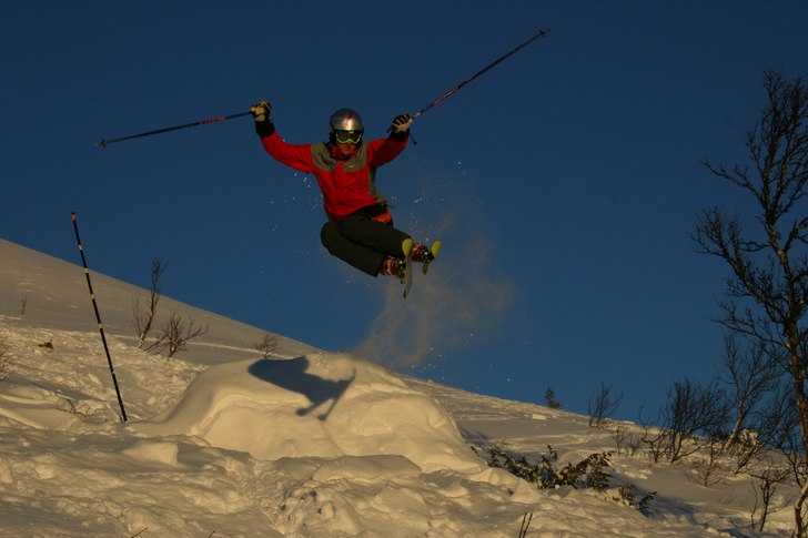 Hittade ett BC-hopp. Bästa ljuset jag sett =). Foto: Tomas Johansson. Åkare: Gustav Ekroth.