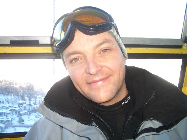 På veg til en herlig skidag!!. Foto: CB. Åkare: FS.