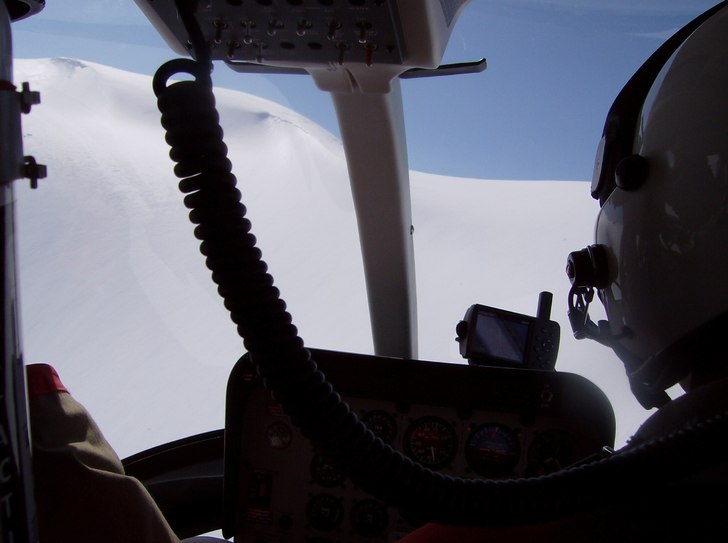 I helikopetern. Foto: Magnus Edblom.