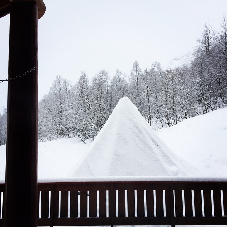 Påfyll og hvit påske 
Når indianerne våkner i .