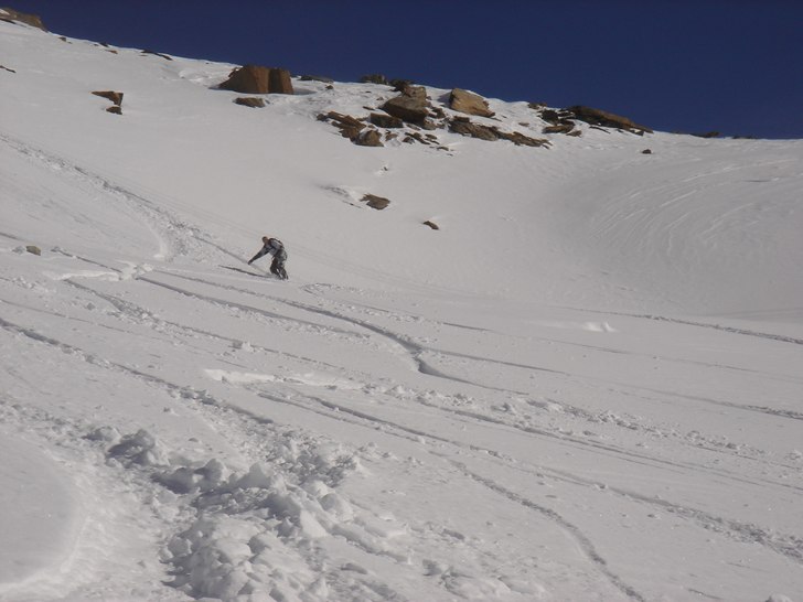 Offpist on Gornergrat side. Foto: Hakan Cervin. Åkare: Matteo Delledonne.