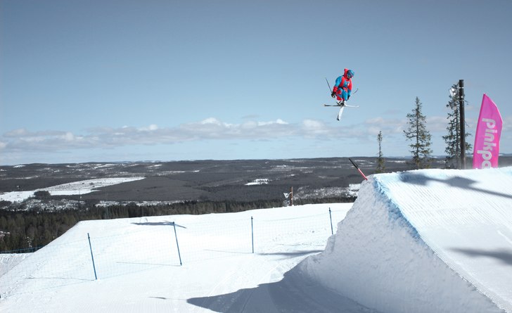 Svarta linjen. Foto: Rasmus Leandersson. Åkare: Robin Axelsson.