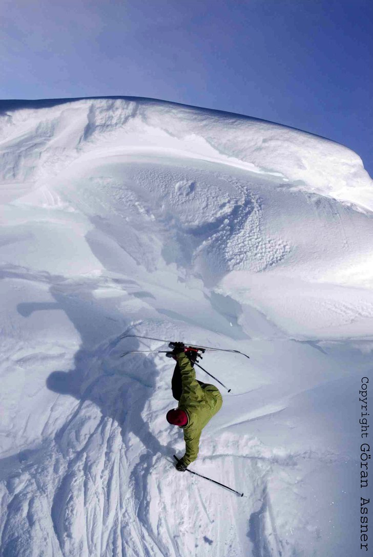 Handplant på Skutan under Påsklovet.. Foto: Göran Assner. Åkare: Elov Olsson.