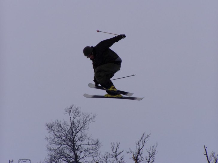 Foto: Patrik Thörn. Åkare: vet ej.