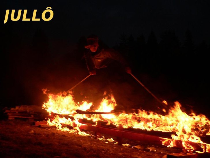 skidåkare, rail, bensin, lite fantasi och en tän. Foto: Daniel riley granberg. Åkare: Julius Aspman.