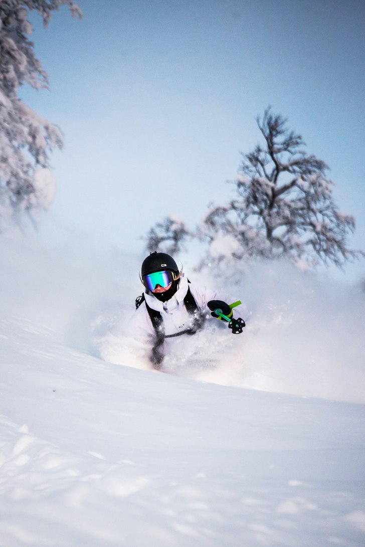 Another local, Emma Steneberg diving deep #KIPOW.. Foto: Evelina Rönnbäck.