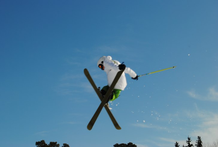 Fredrik drar en fin mute i bigjumpet som fanns dä. Foto: Gustav Bolland. Åkare: Fredrik Karlström.