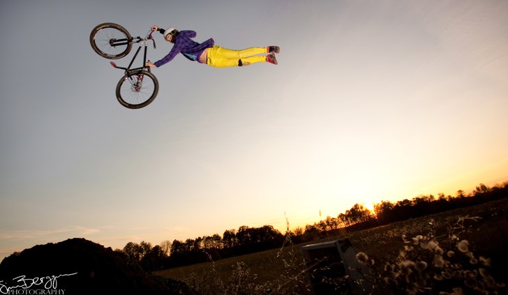 Jacke lärde sig super seat. Foto: Simon Berggren. Åkare: Jacob Ragnarsson.