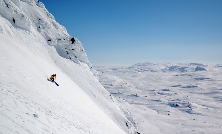 En sväng med utsikt!. Foto: Oskar Åslund. Åkare: Simon Börjars.