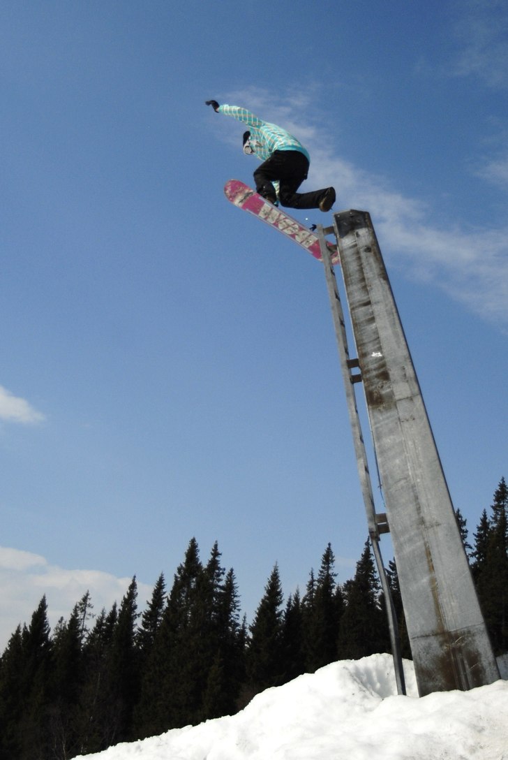 gilla iden onefoten tycker jag får det att se lit. Foto: Andre Adobati. Åkare: Emil Eriksson.