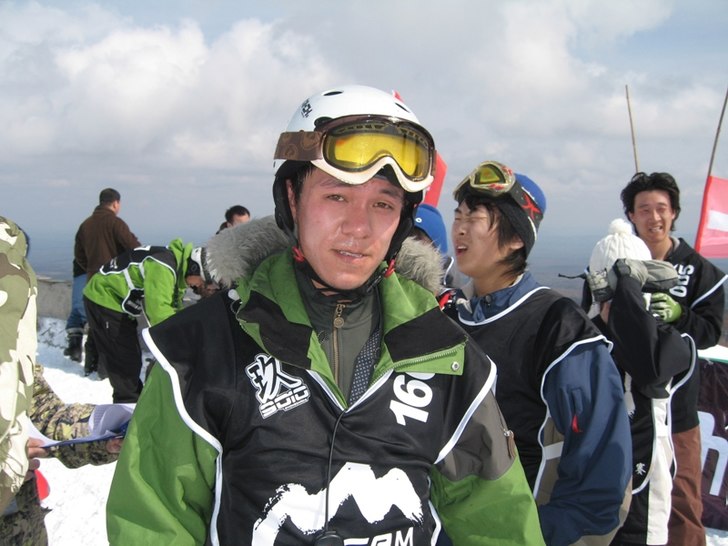 Foto: Jan Stala. Åkare: After a tough climb there was time for relaxing before the race started downhill.