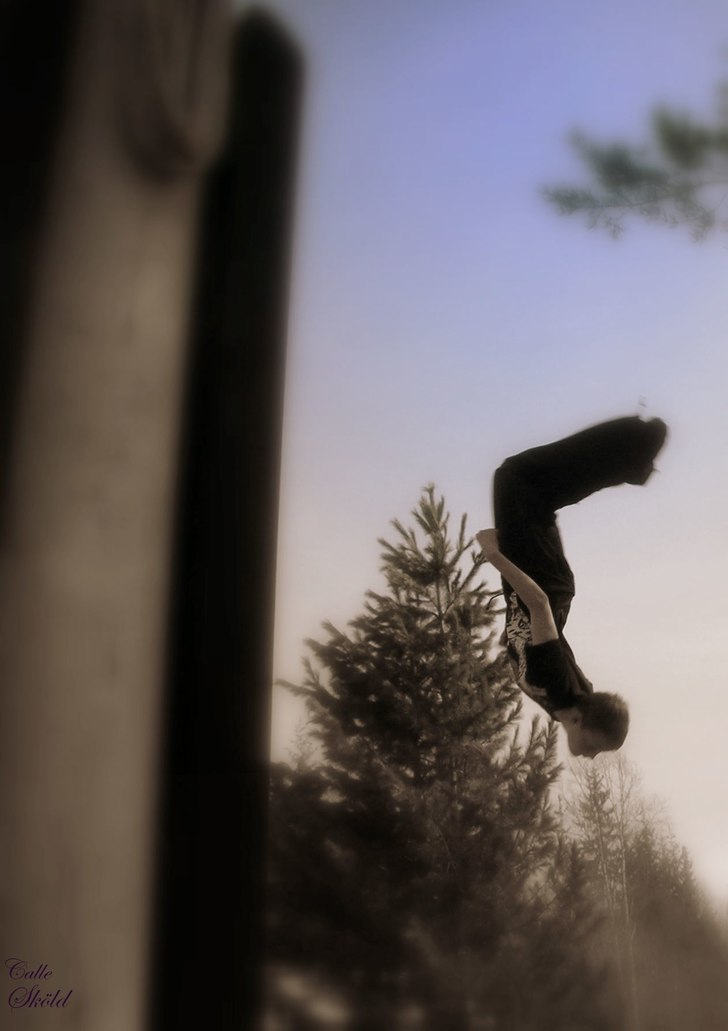 backflip. Foto: Emil Sköld. Åkare: Calle Sköld.