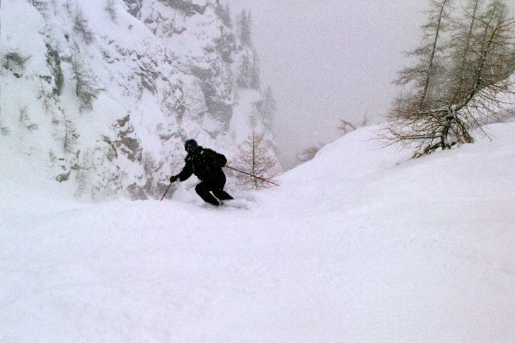 En av dom otaliga ränorna i LaGrave. Det här är. Foto: Voltaren. Åkare: Fredrik Sandström.