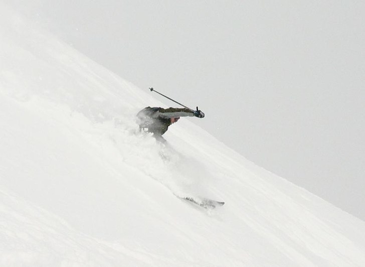 Bror pumpar puder (dock med viss skare.. :( ). Foto: Jonas Björk. Åkare: Henrik Lilljenberg.