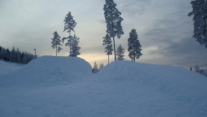 hoppet längst ner i parken. Foto: Robin Jonsson. Åkare: Big jump.