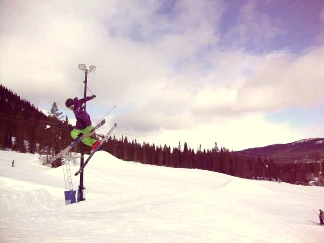 ful 3a grab. Foto: John Barkeling. Åkare: Markus Danzer.