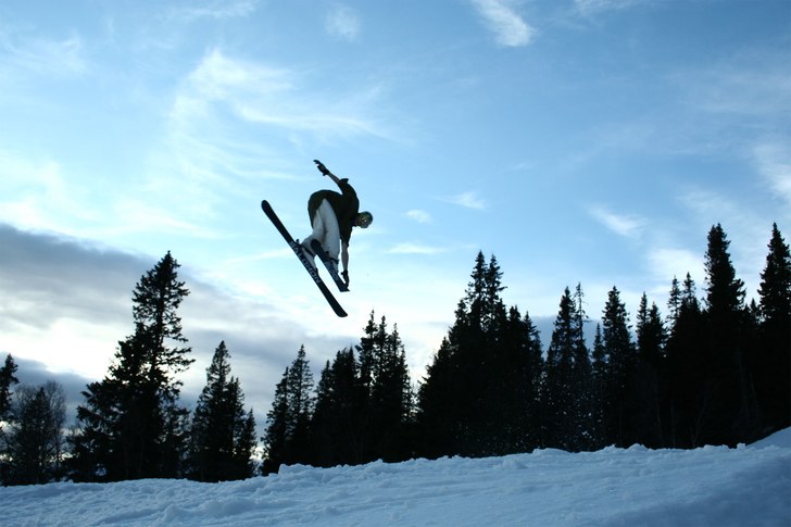 540 graders corkskruv med nosegrääb. Foto: Benjamin Johansson. Åkare: Marcus Gardefjord.