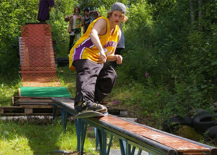 rail session på robins backyard 14-17 juli, rikti. Foto: Steepstore. Åkare: malte sjödin.