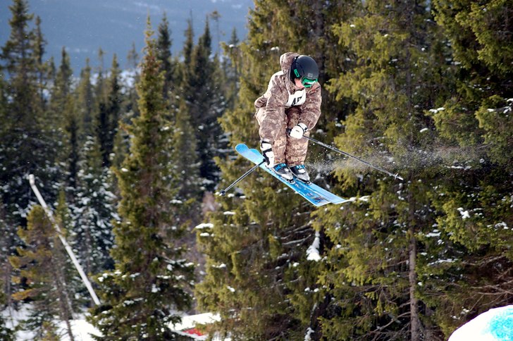 Från slopestyle tävlingen . Foto: Erik Sandegård. Åkare: Gustav Sandegård.