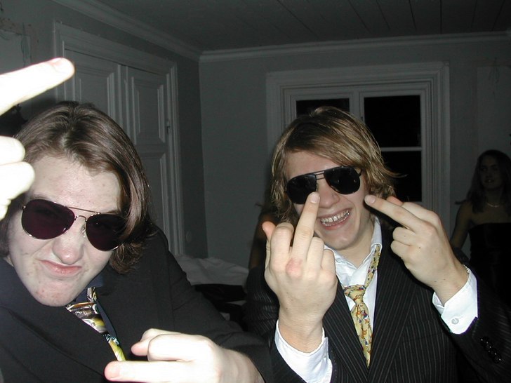 lite gammal bild kanske men rätt soft... Foto: vet inte... lite too wild. Åkare: Tobias (vänster) och Jag (höger).