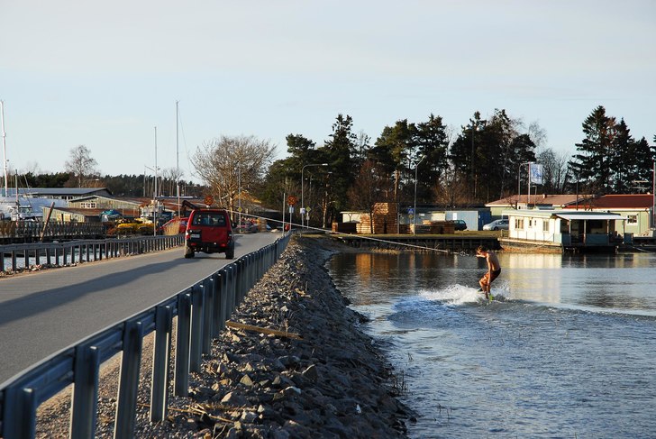 Ja, vad gör man inte :D. Foto: Patrik. Åkare: Johan.