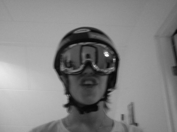 ful som fan men de går o kolla på bilden;D. Foto: Filip. Åkare: Filip lindèr.