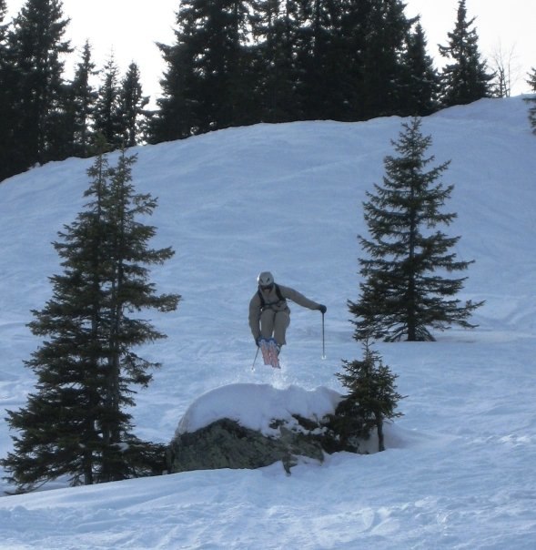 inte mycket puder... men lite rolig åkning ändå. Foto: Annikken Fjellbekk. Åkare: Christian Skoog.