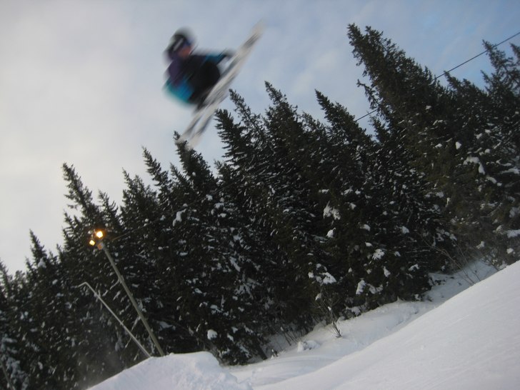 double safety grab. Foto: William Sundler. Åkare: William Sundler.