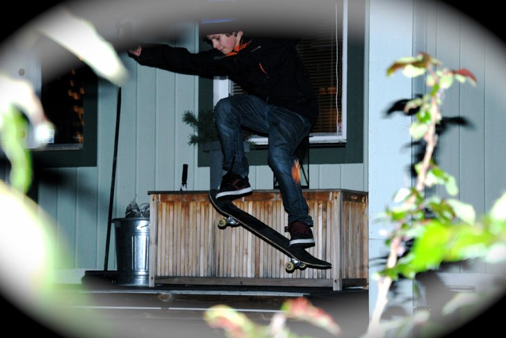 tog en bild med min nya kamera.                   . Foto: didrik nilsson. Åkare: philip sjödin.