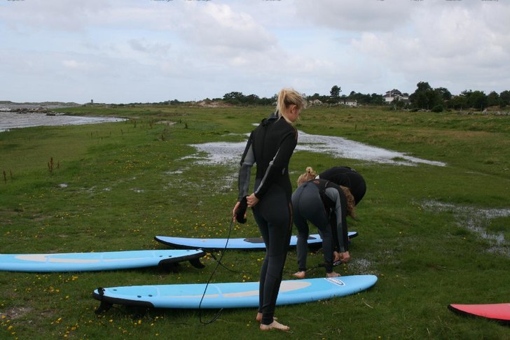 surf, varberg. Åkare: rebecca tarsalainen.