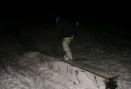 Första gången på natur snö. Blindside scwiss u. Foto: Mattias. Åkare: August Ahlneeeeees.