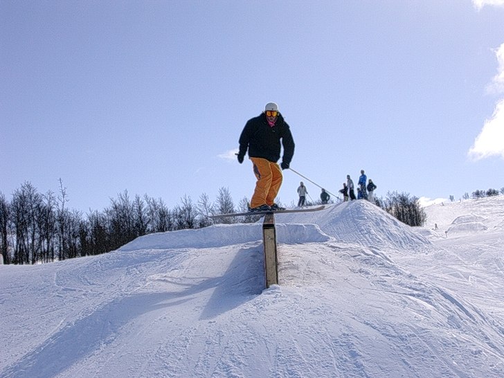 gör en 630 on, 450 av..... Foto: Joakim Vejdal. Åkare: Petter Nyholm.